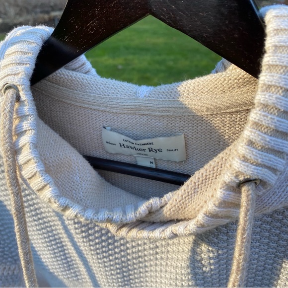 Short sleeve hooded comfy pullover - Picture 4 of 9